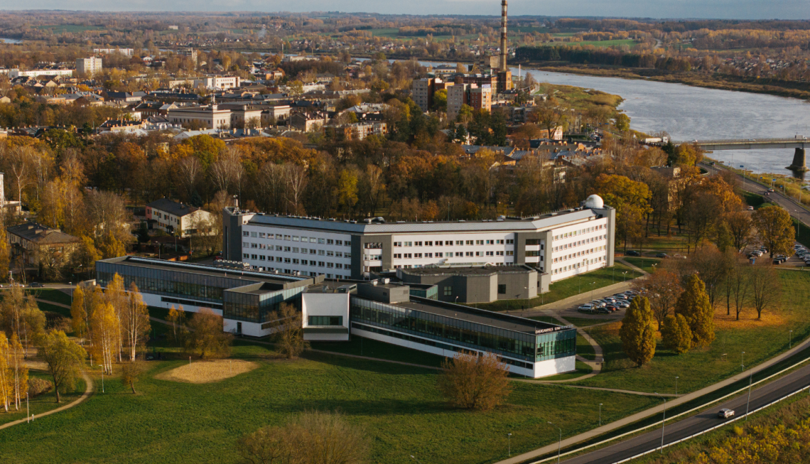 Daugavpils Universitāte.png