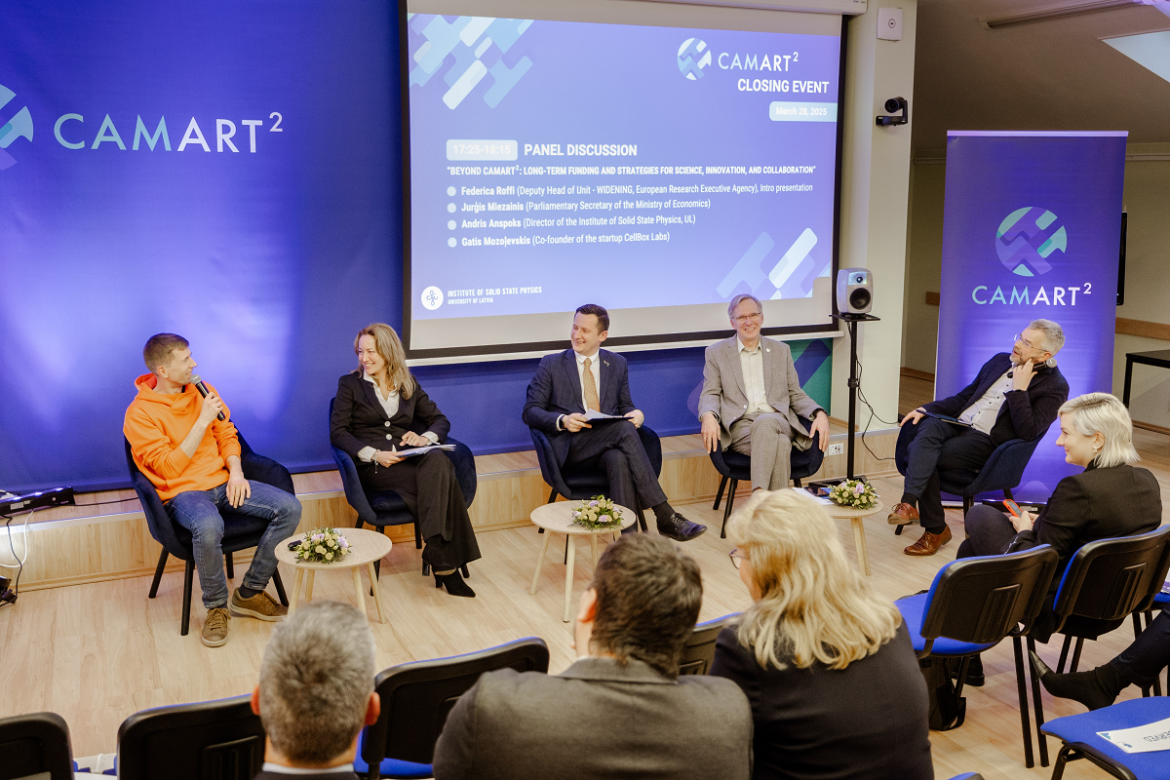 Paneldiskusija3_Camart2.png Paneldiskusija3_Camart2.png