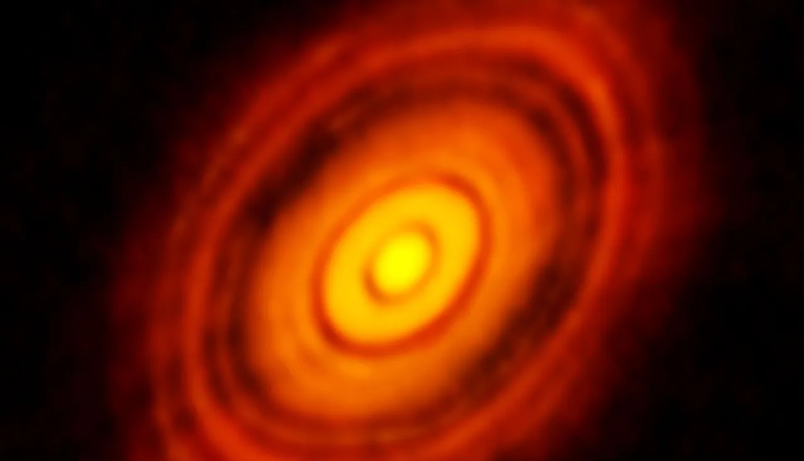 Putekļi protozvaigznes HL Tauri.png Putekļi protozvaigznes HL Tauri.png