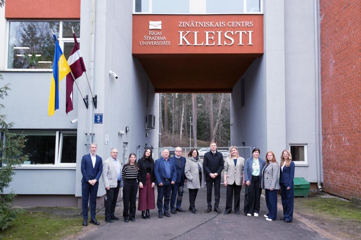 rsu_mikrobiologijas_laboratorija12.jpg rsu_mikrobiologijas_laboratorija12.jpg