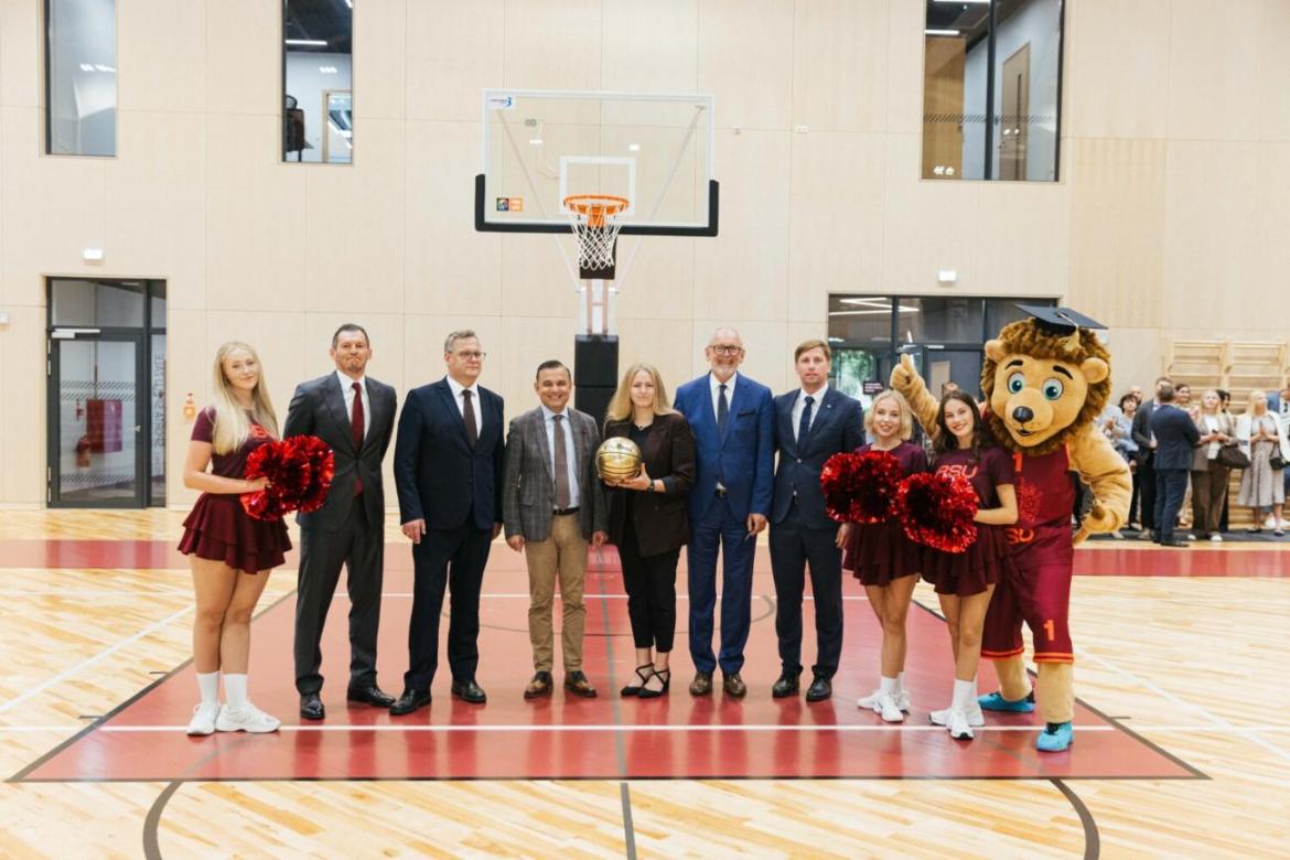 Sporta kompleksa atklāšana, basketbola zāle
