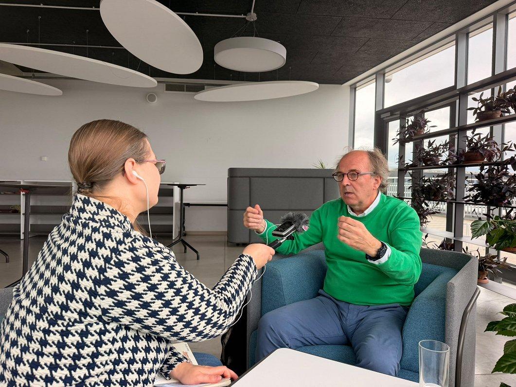 intervijas attēls 